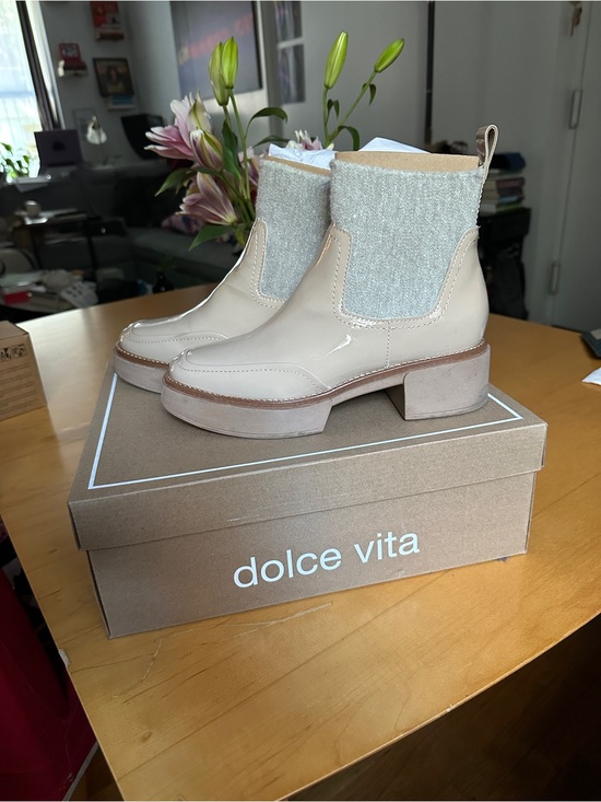 Dolce Vita Shoes - SUPER comfy Dolce Vita Patent & Knit Platform Ankle Boots
